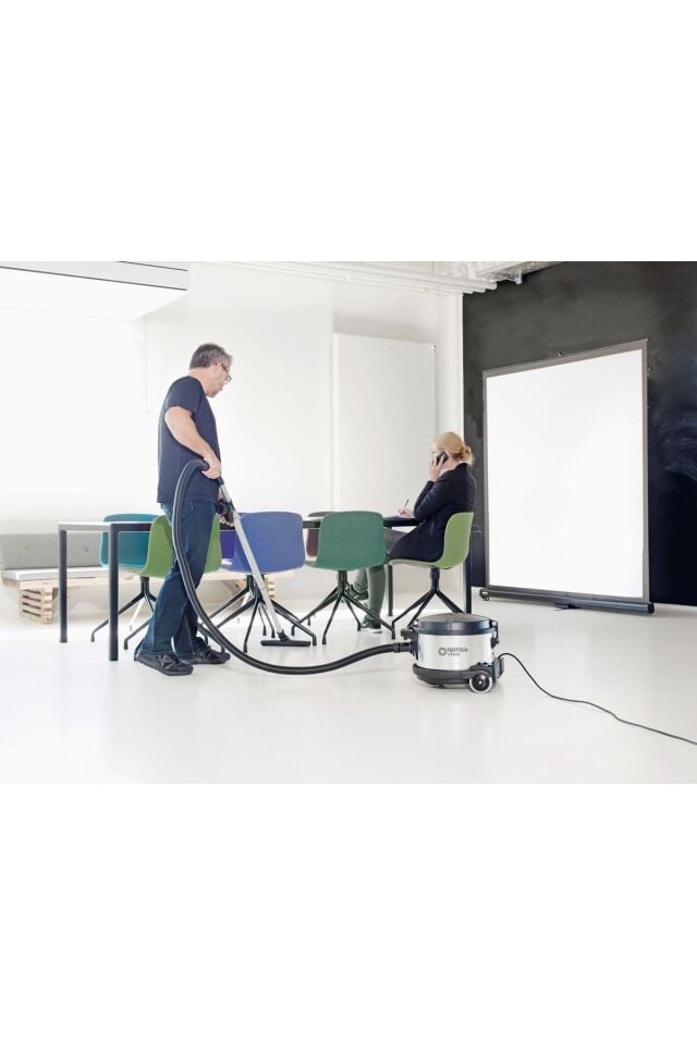 Vp930 Toz Torbalı Süpürge 760 W